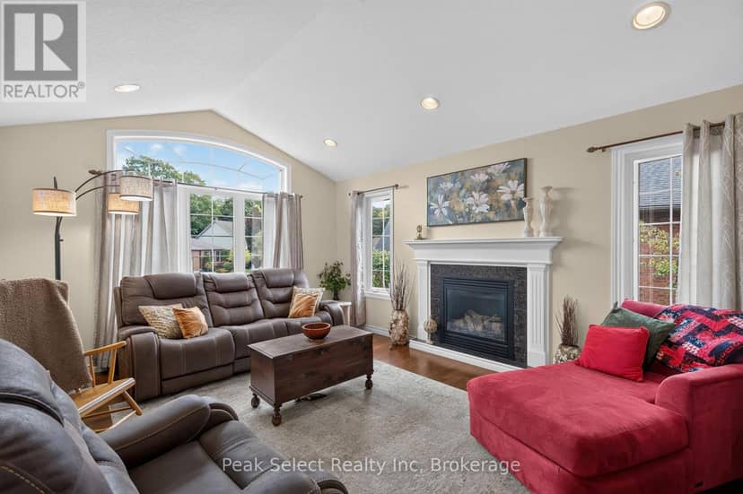 88 Saxonville Court — photo 9 of 40