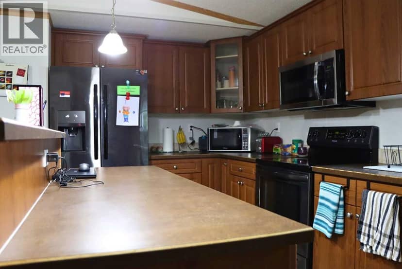 4912 54 Street — photo 16 of 29