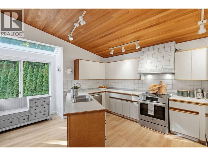 2207 TANAGER PLACE, North Vancouver, photo 8