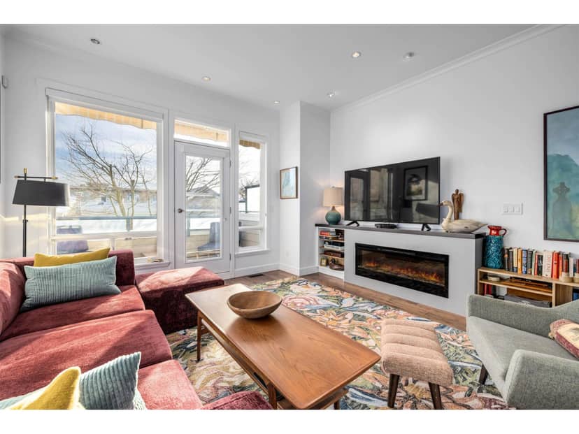 3 15161 PROSPECT AVENUE, White Rock, photo 3
