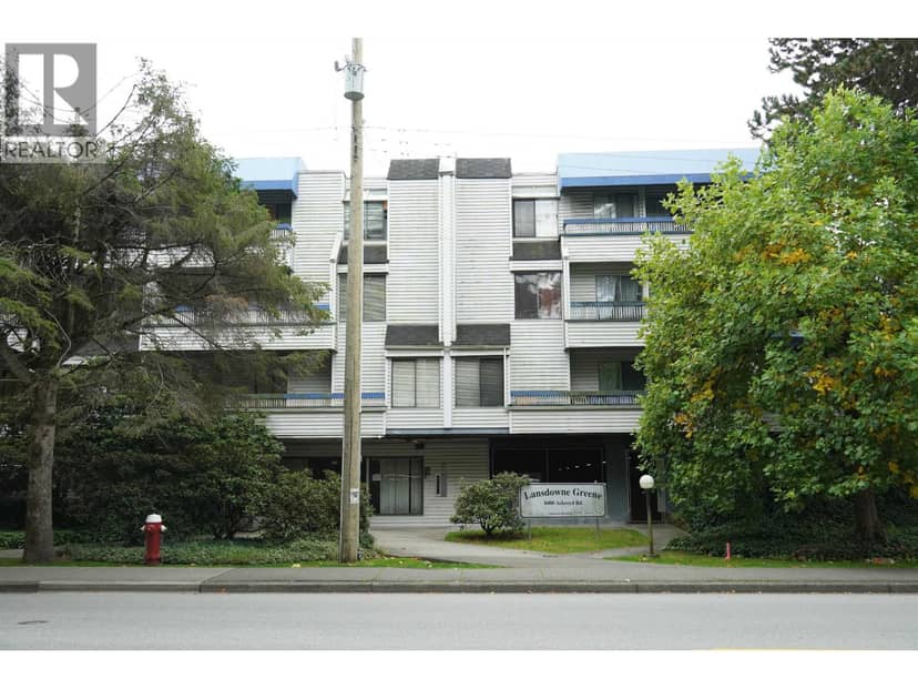 216 8400 ACKROYD ROAD, Richmond