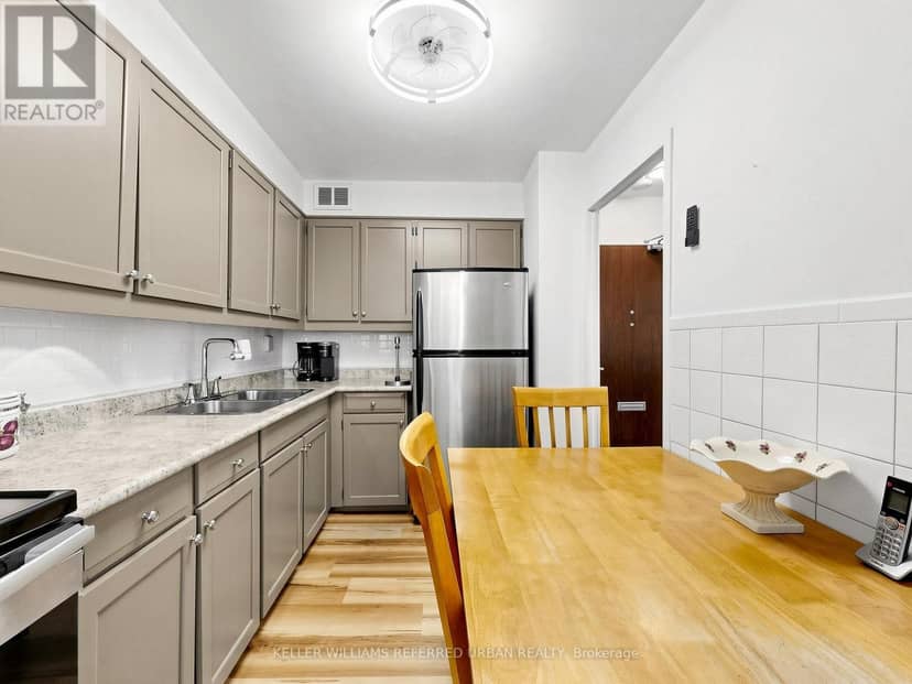 1111 - 10 Parkway Forest Drive — photo 13 of 26