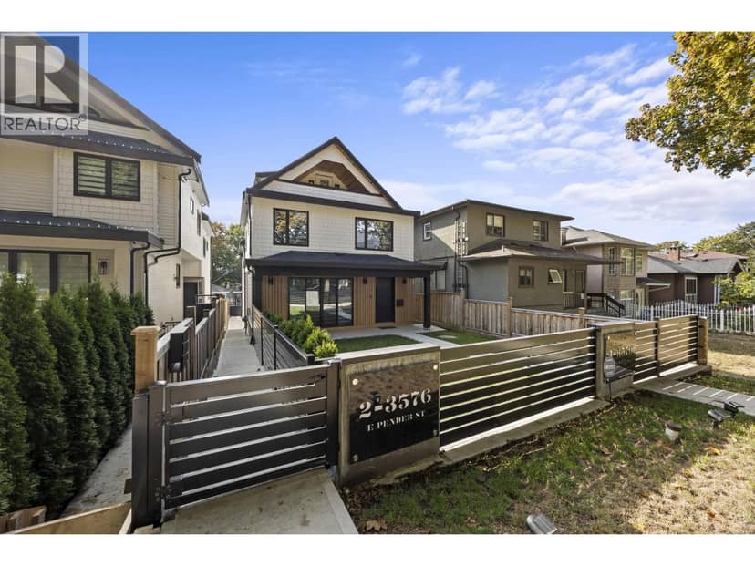 2 3576 E PENDER STREET, Vancouver