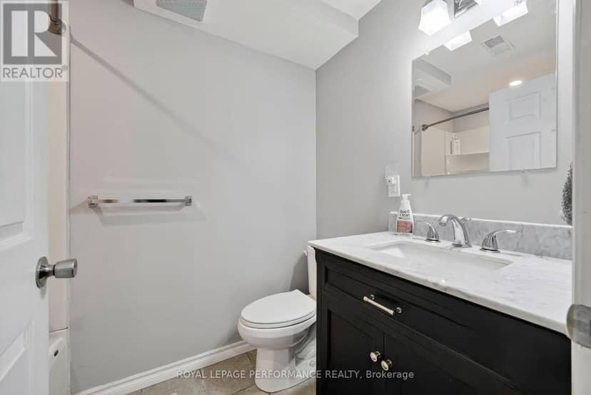2761 Ross Avenue — photo 33 of 40