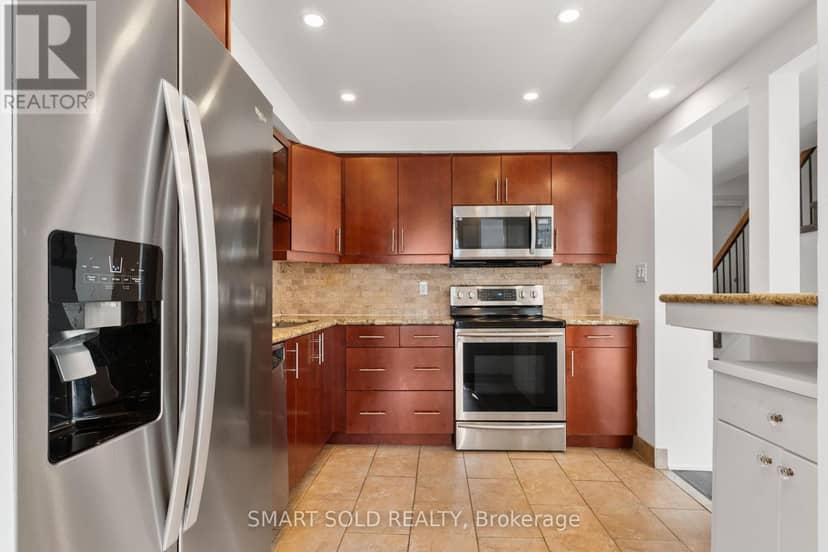 32 - 2120 Rathburn Road E — photo 11 of 30