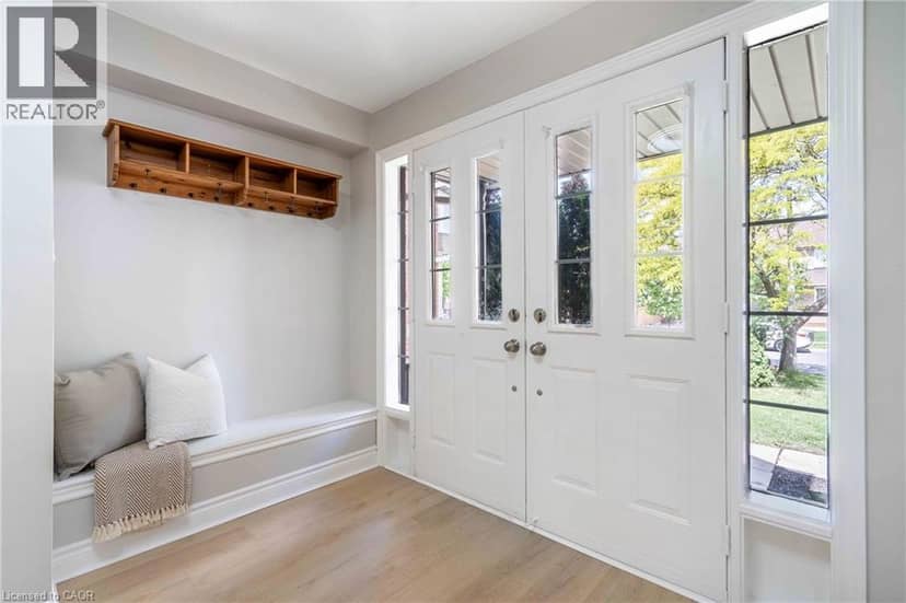 2425 NICHOLS Drive — photo 4 of 40