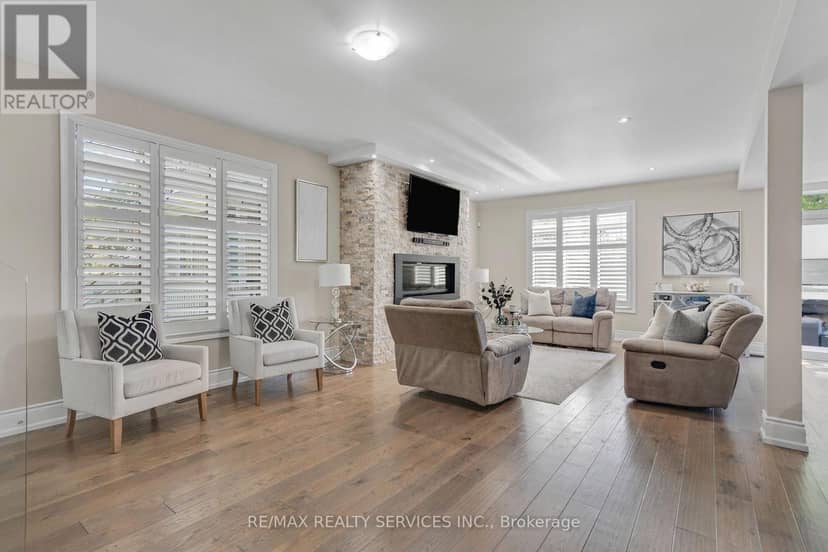958 Beach Boulevard, Hamilton, photo 7