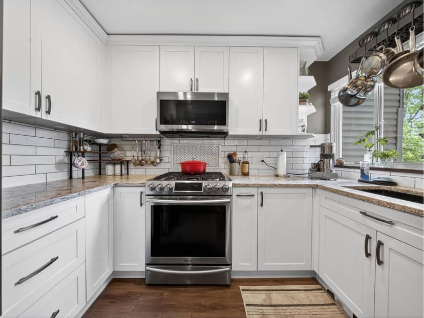 512 13900 HYLAND ROAD, Surrey, photo 8