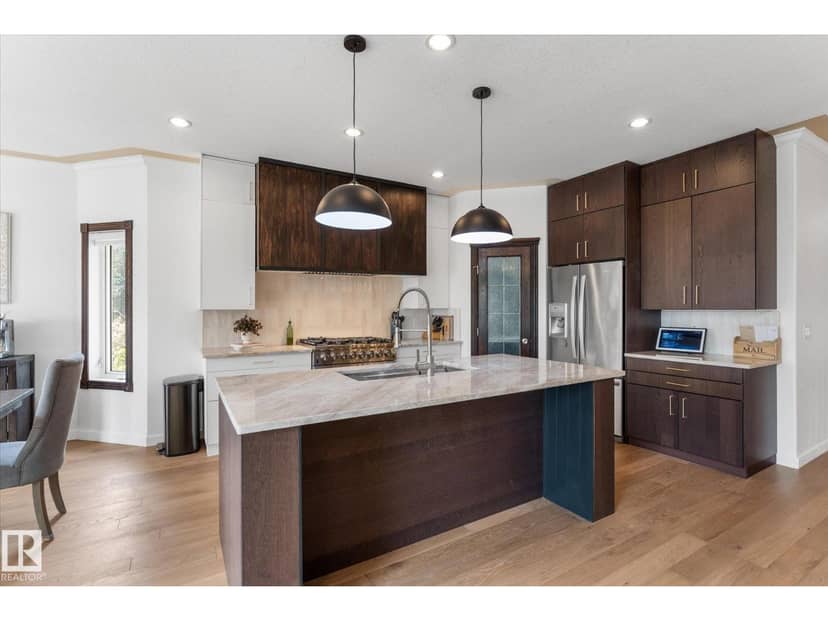 8704 165 AV NW — photo 10 of 40