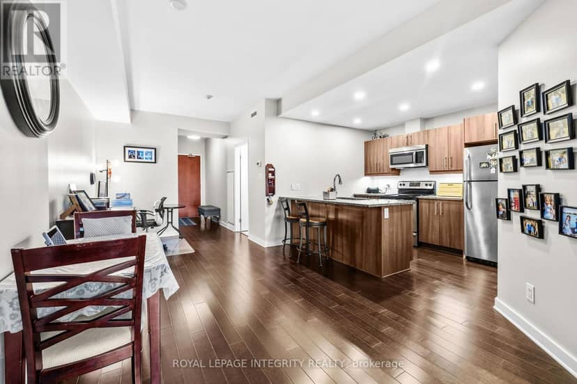 309 - 310 Centrum Boulevard — photo 13 of 23