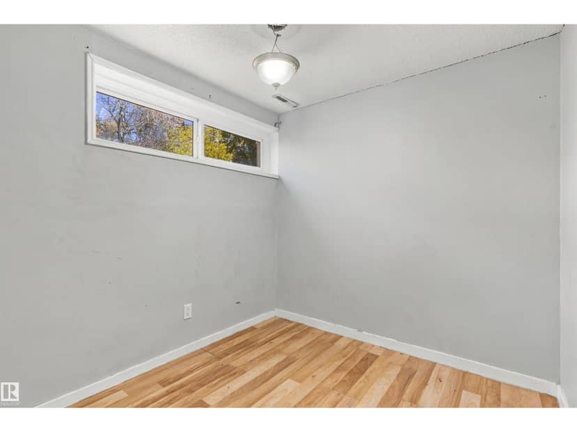 12303 115 AV NW — photo 31 of 40