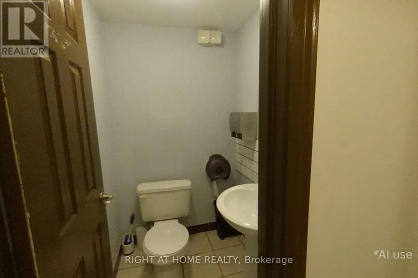 C - 2889 St Clair Avenue E — photo 13 of 25