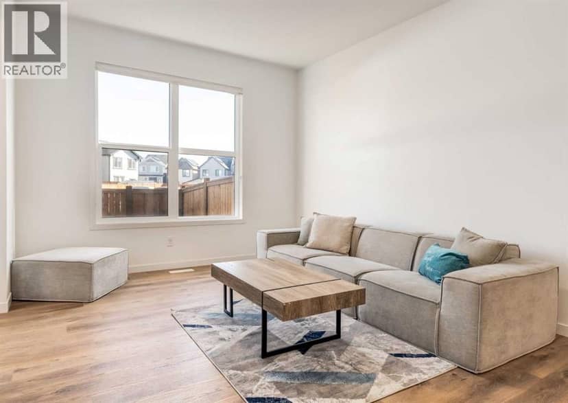 1041 Mahogany Boulevard SE — photo 9 of 37