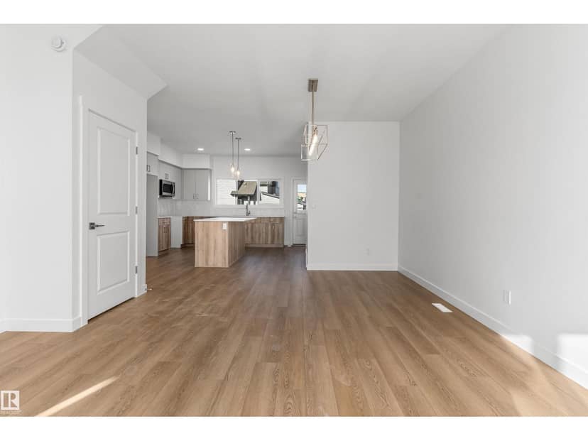 20808 40 AV NW — photo 21 of 40