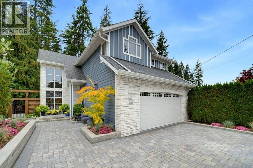 3220 28 Avenue NE, Salmon Arm, photo 2