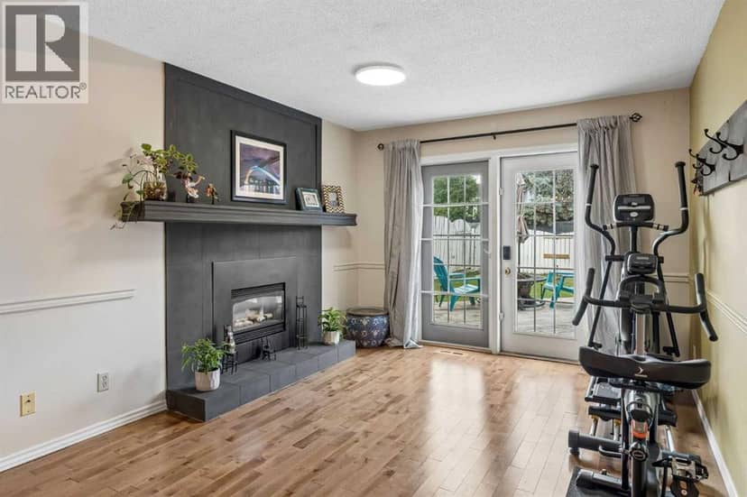 744 Riverbend Drive SE — photo 17 of 38