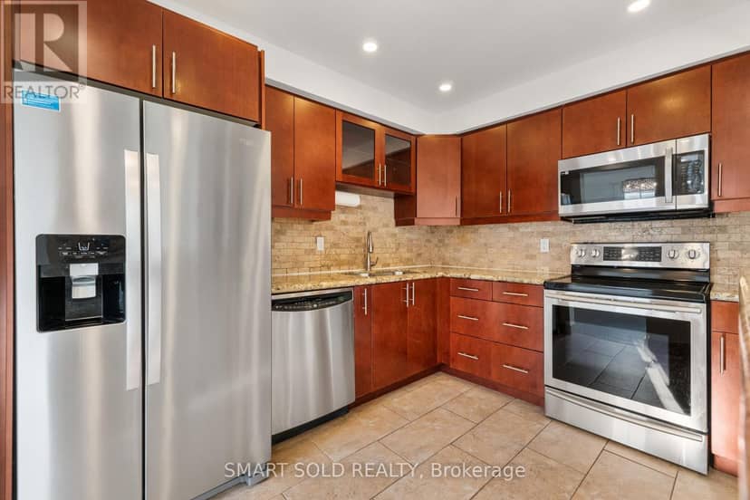 32 - 2120 Rathburn Road E — photo 10 of 30