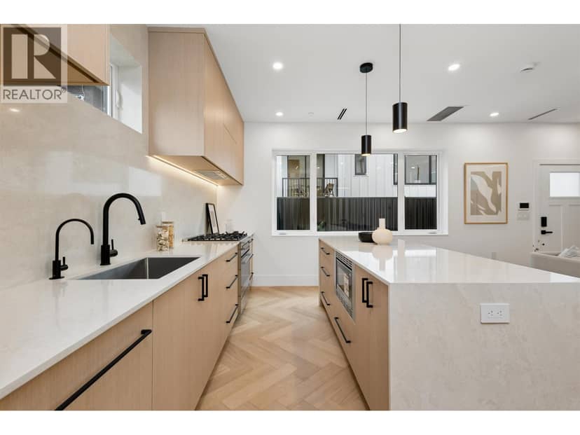 1 3639 E 46TH AVENUE, Vancouver, photo 4