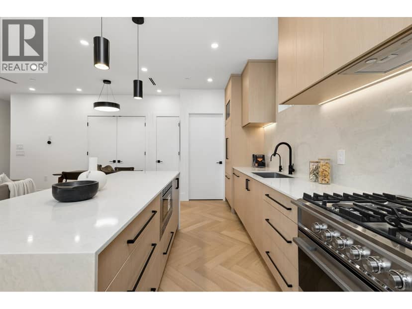 1 3639 E 46TH AVENUE, Vancouver, photo 5