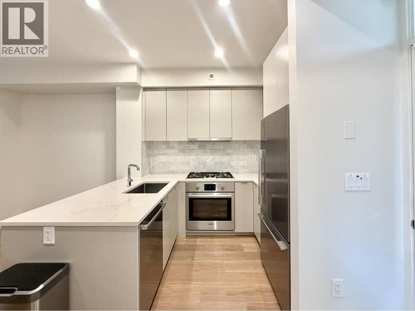 7923 OAK STREET, Vancouver, photo 3