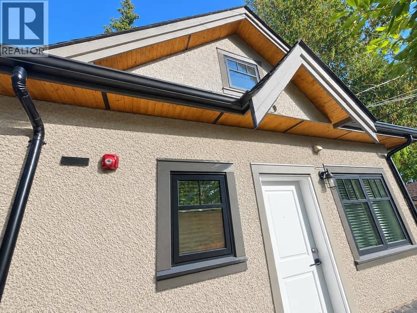 3850 W 38 AVENUE, Vancouver, photo 2