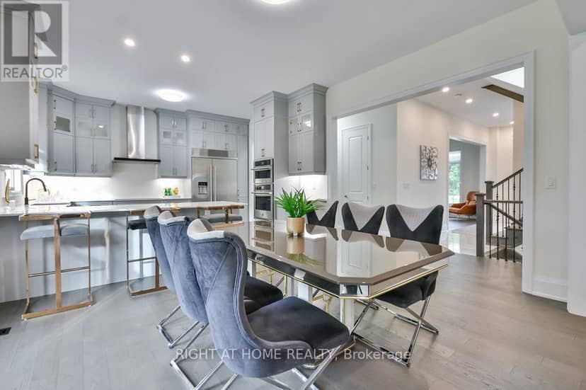 8 Forest Heights Court — photo 15 of 40