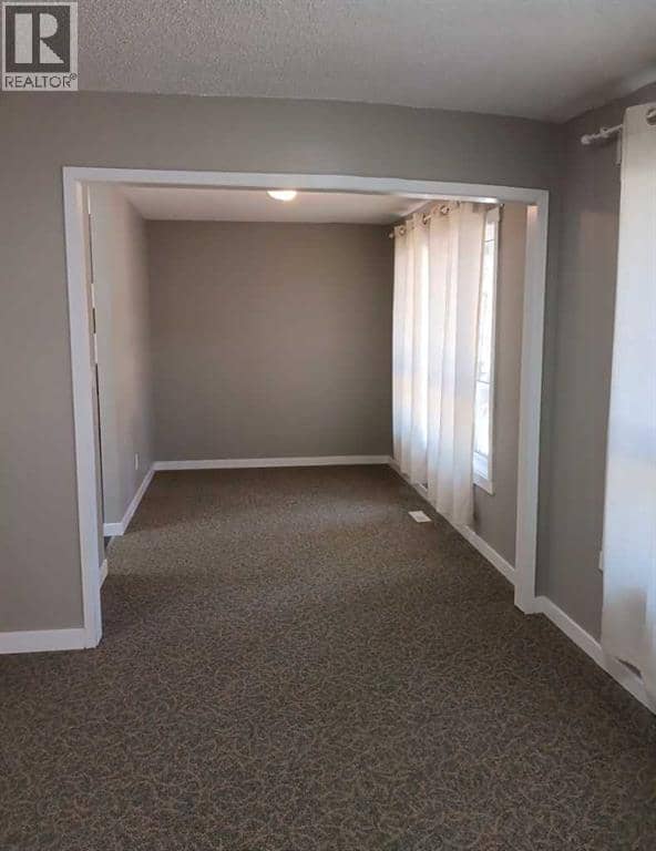 235 Shawcliffe Circle SW, Calgary, photo 7