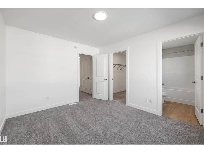 20711 43 AV NW — photo 38 of 40