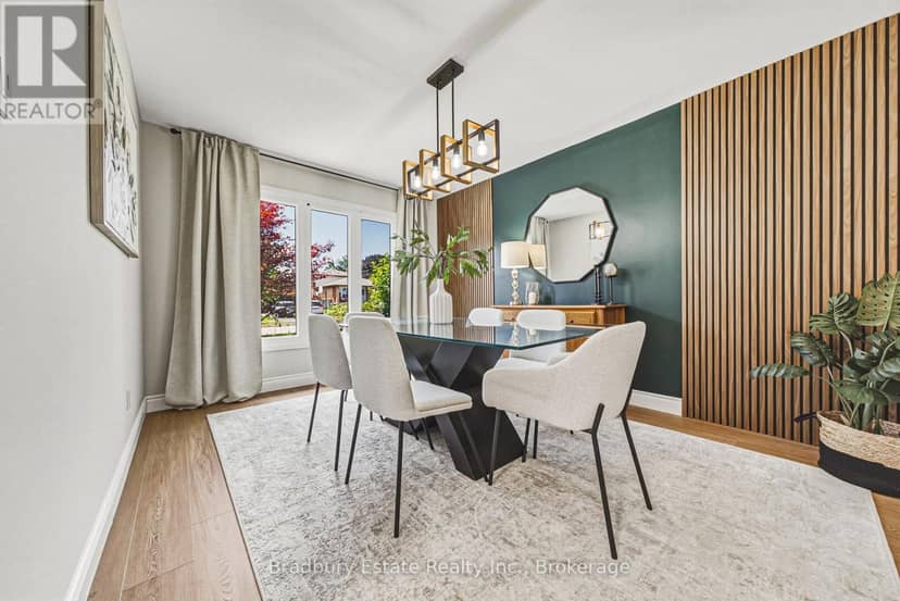 100 Chudleigh Street — photo 3 of 40