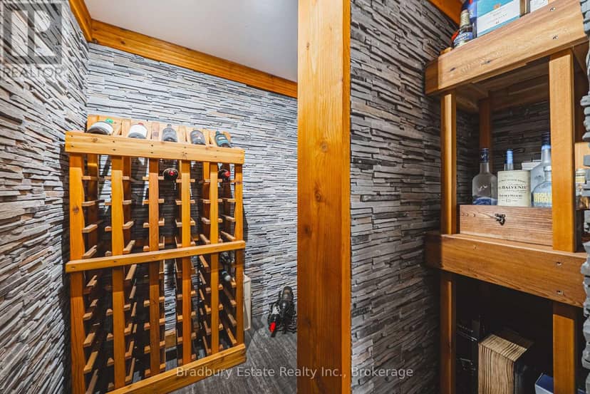 100 Chudleigh Street — photo 34 of 40
