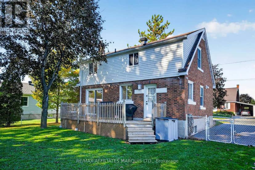 916 Leonard Avenue — photo 39 of 40