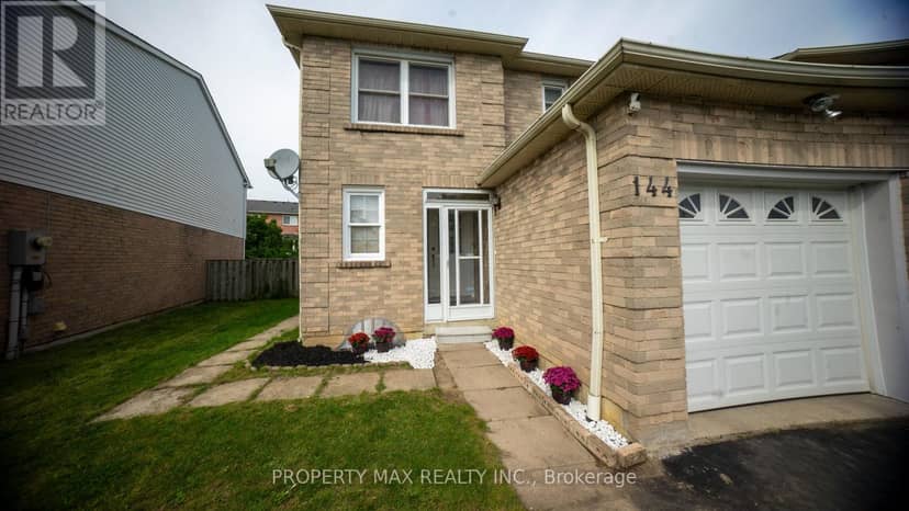 144 Bellrock Drive, Toronto, photo 2