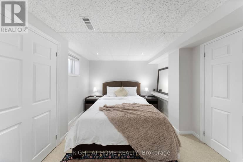 1048 McQuay Boulevard — photo 38 of 40