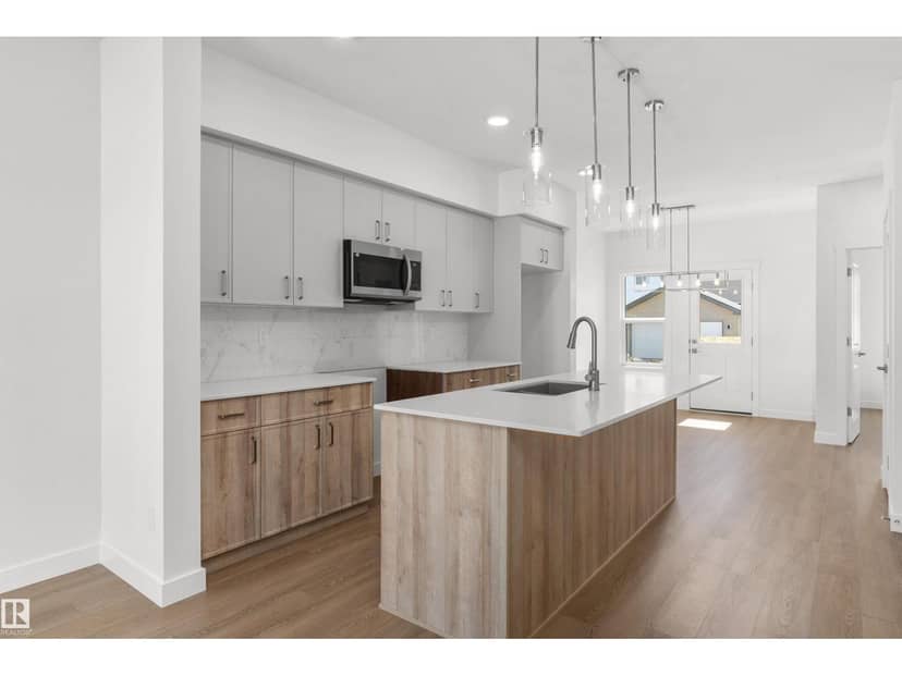 20703 43 AV NW — photo 15 of 38