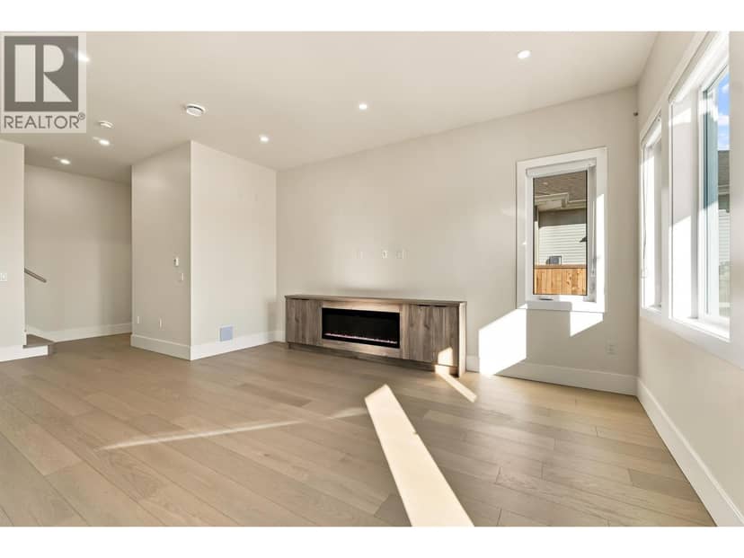 104 1026 STEWART AVENUE, Coquitlam, photo 6