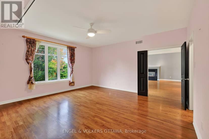 547 Kilbirnie Drive — photo 19 of 40