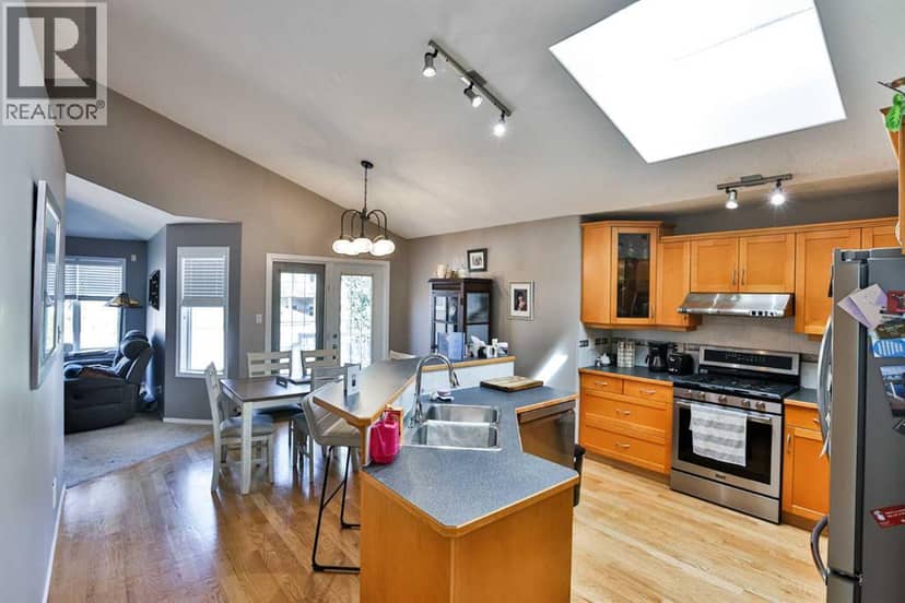 139 Heritage Circle W, Lethbridge, photo 4