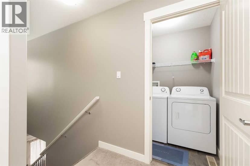 149 Fairmont Boulevard S — photo 15 of 33