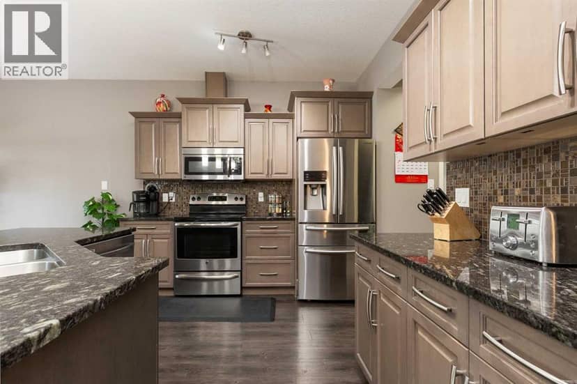 149 Fairmont Boulevard S — photo 9 of 33