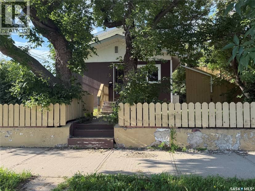25 Home STREET W — photo 1 of 40