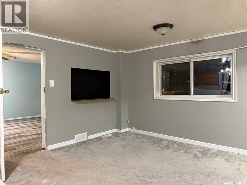 25 Home STREET W — photo 12 of 40