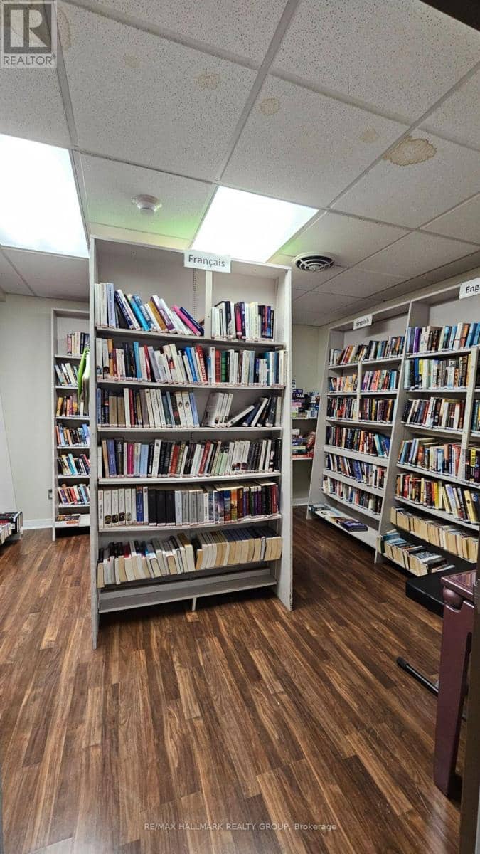 804 - 158A McArthur Avenue — photo 29 of 33