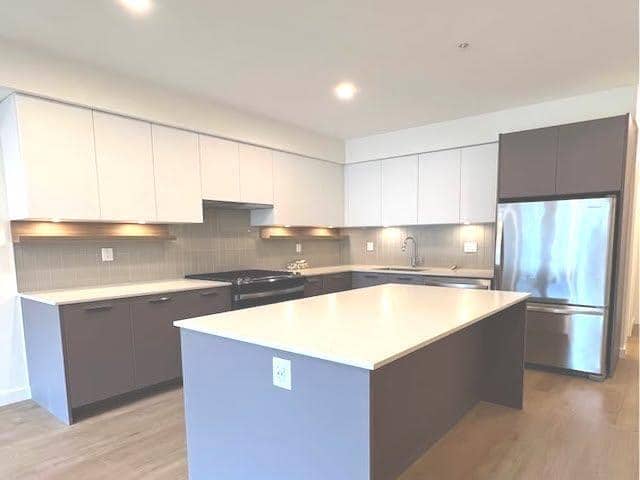 102 13760 75A AVENUE, Surrey, photo 8