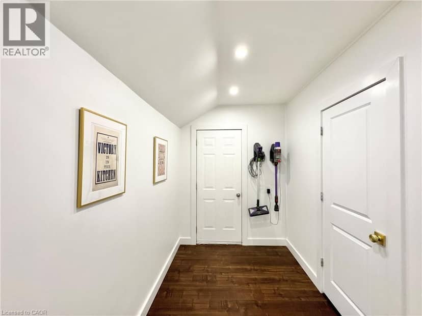 280 DOURO Street — photo 19 of 40