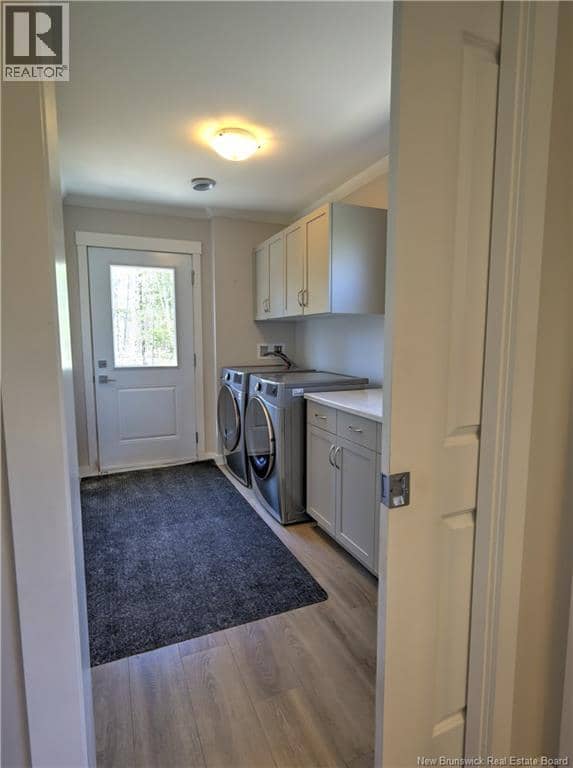 124 Diamond Square Road — photo 34 of 38