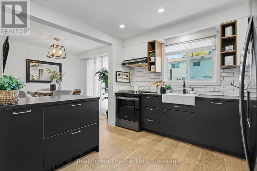 54 - 5475 Lakeshore Unit Road — photo 14 of 40