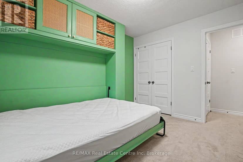 15 - 167 Arkell Road — photo 20 of 27
