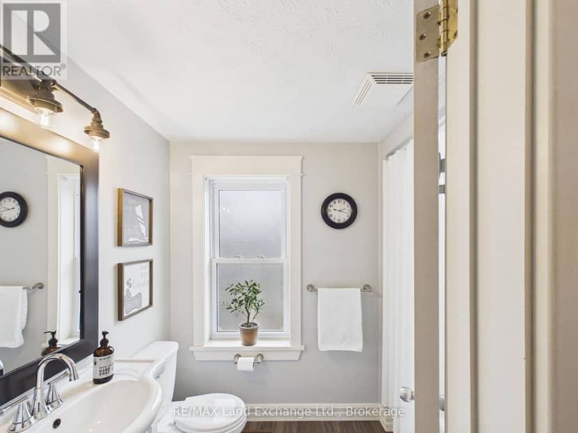 842 Olde Victoria Street — photo 14 of 25