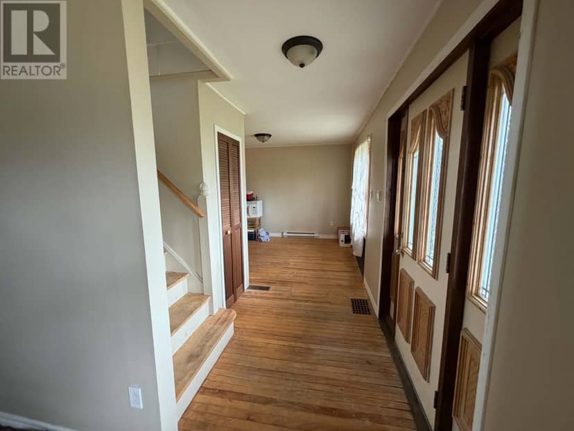 24 Park Drive, Happy Valley-Goose Bay, photo 2