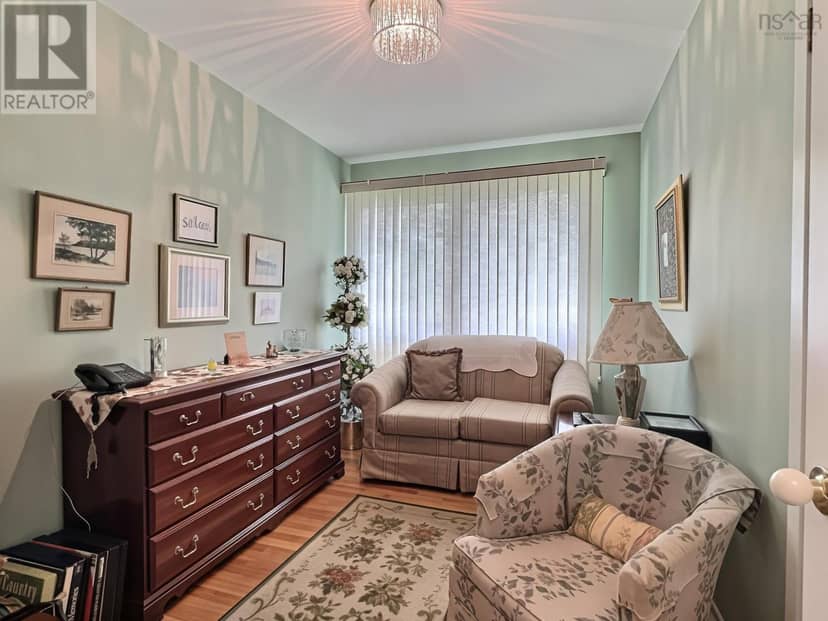 63 Lane Avenue — photo 14 of 20